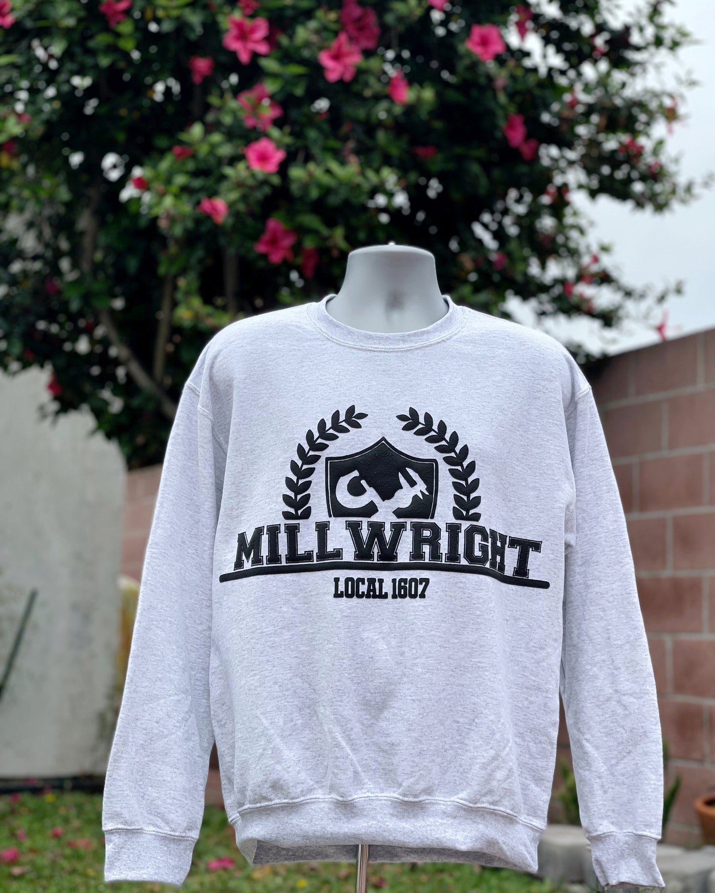 Millwright University 1607 Crewneck